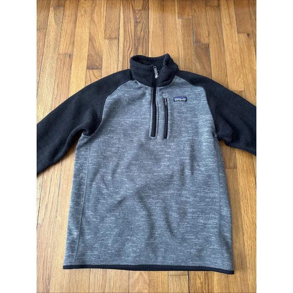 Patagonia Men's Gray and Black Knit Fleece 1/4 Zip Pullover Size M